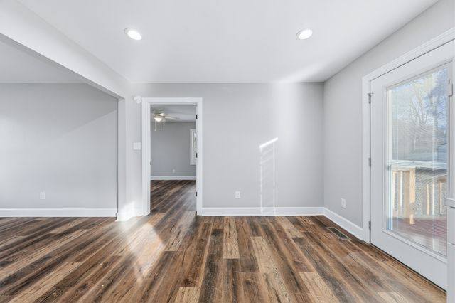 131 Napier Dr, Columbia, TN 38401