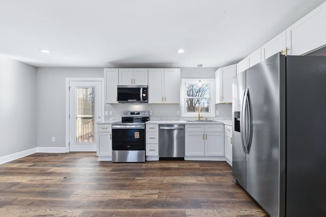 131 Napier Dr, Columbia, TN 38401