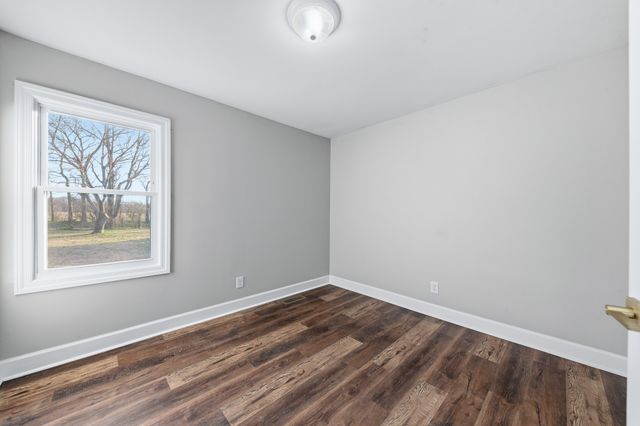 131 Napier Dr, Columbia, TN 38401