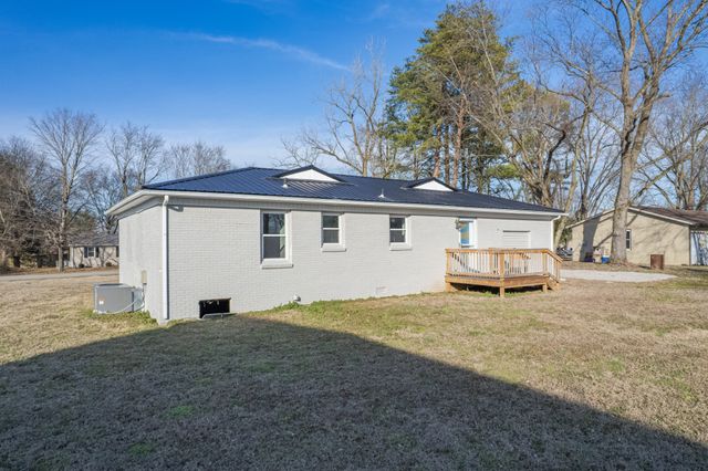 131 Napier Dr, Columbia, TN 38401