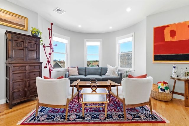 62 Saint Rose St 3, Boston, MA 02130