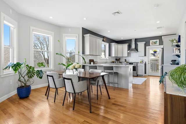 62 Saint Rose St 3, Boston, MA 02130