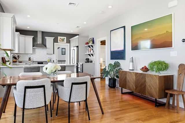 62 Saint Rose St 3, Boston, MA 02130