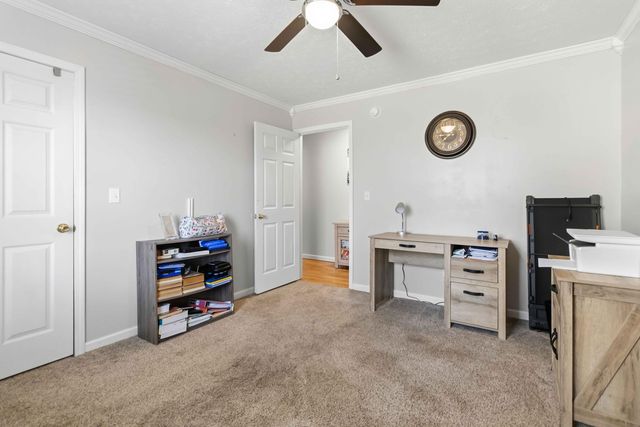 824 Walnut Road, Lily, KY 40740