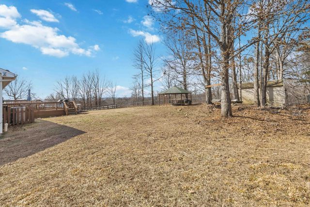 824 Walnut Road, Lily, KY 40740