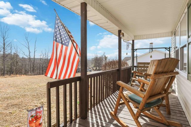 824 Walnut Road, Lily, KY 40740