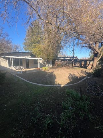 2014 Douglas Rd, Stockton, CA 95207