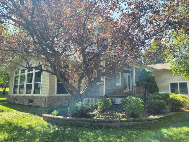 1108 3rd St. NE, Oelwein, IA 50662