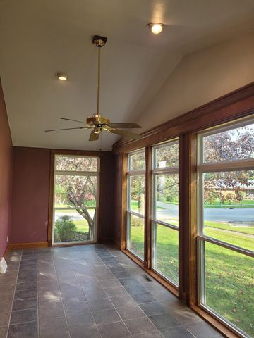 1108 3rd St. NE, Oelwein, IA 50662