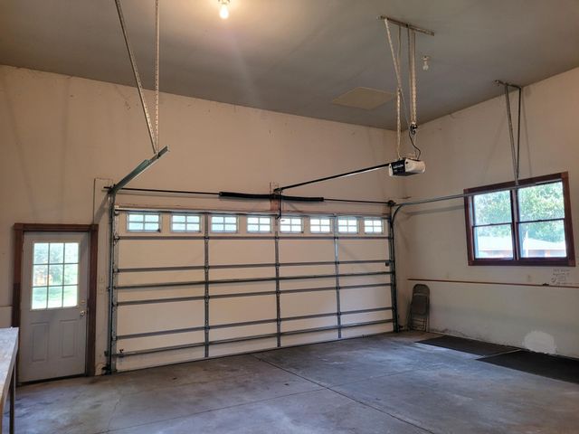 1108 3rd St. NE, Oelwein, IA 50662