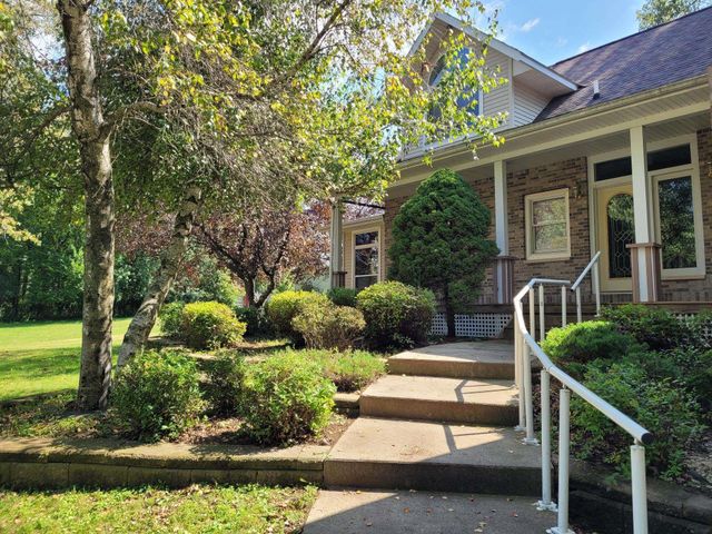 1108 3rd St. NE, Oelwein, IA 50662