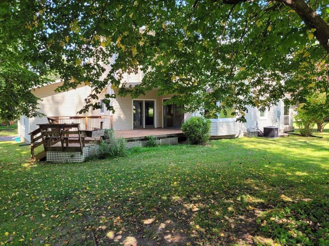 1108 3rd St. NE, Oelwein, IA 50662