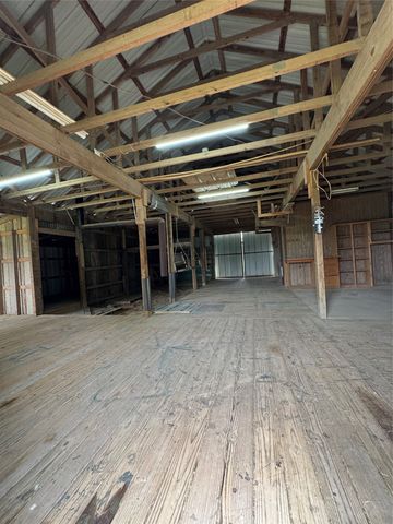 151 Smith Road, Gladewater, TX 75647