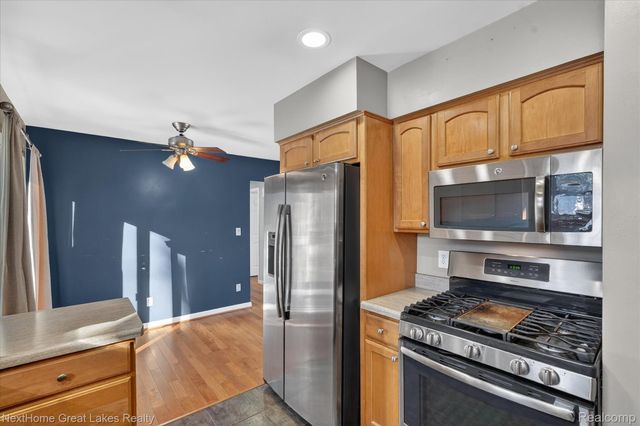 819 Southwood Drive, Fenton, MI 48430