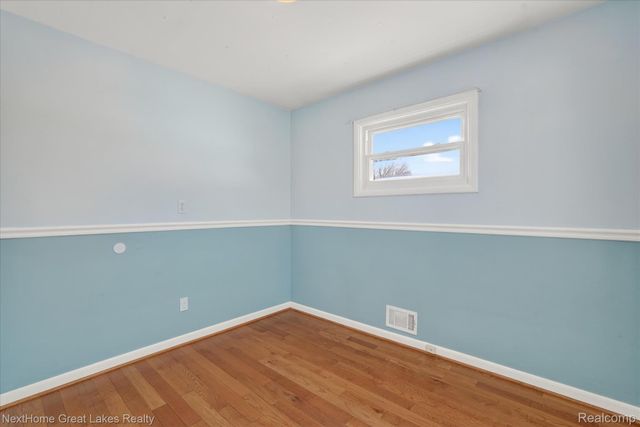 819 Southwood Drive, Fenton, MI 48430