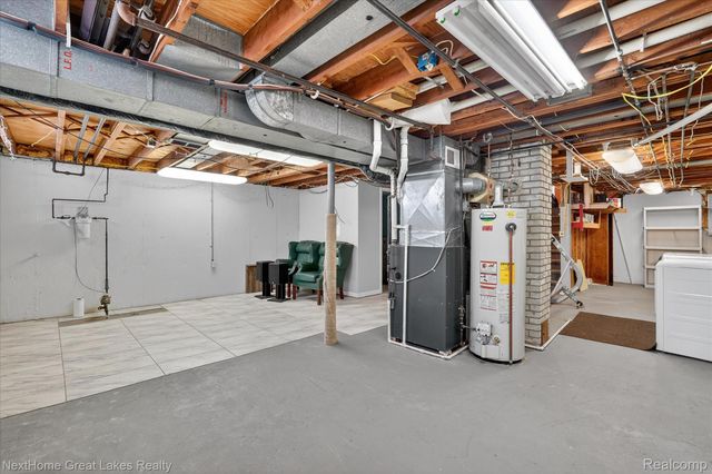 819 Southwood Drive, Fenton, MI 48430