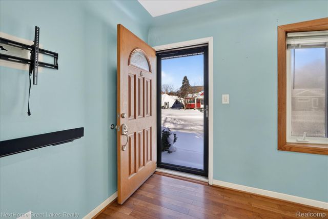 819 Southwood Drive, Fenton, MI 48430