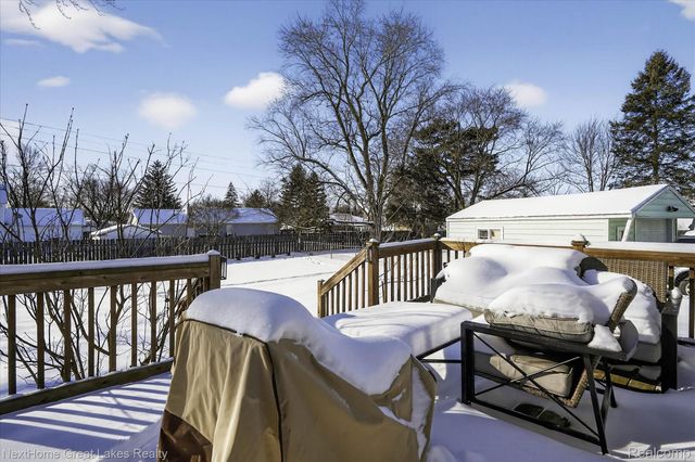 819 Southwood Drive, Fenton, MI 48430