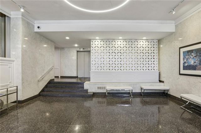 3060 Pharr Court N 612, Atlanta, GA 30305