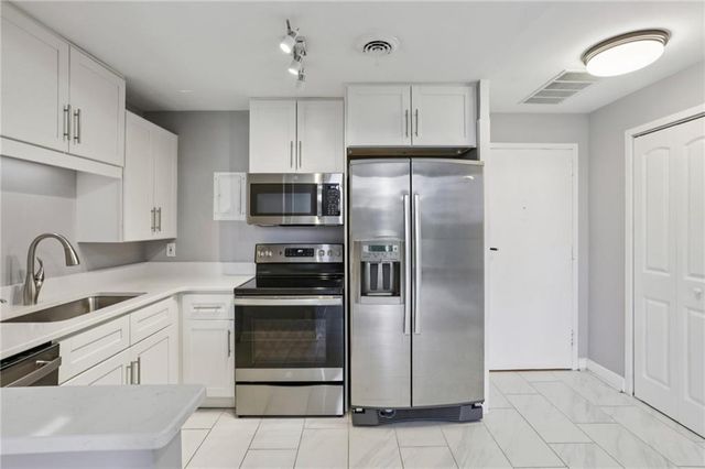 3060 Pharr Court N 612, Atlanta, GA 30305