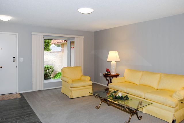 13812 N CROWN Point, Sun City, AZ 85351