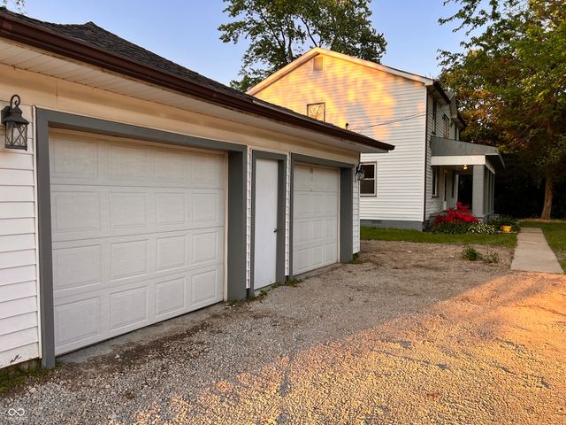 728 W 300 N, Anderson, IN 46011