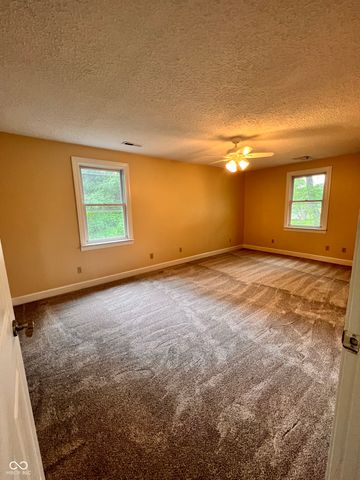 728 W 300 N, Anderson, IN 46011