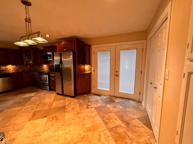 728 W 300 N, Anderson, IN 46011