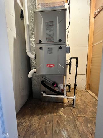 728 W 300 N, Anderson, IN 46011