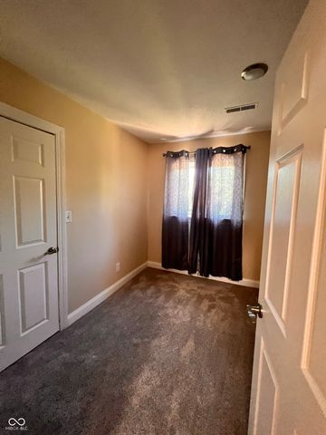 728 W 300 N, Anderson, IN 46011