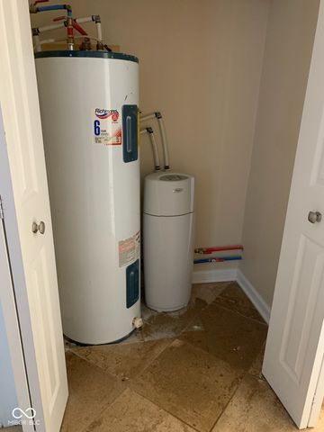 728 W 300 N, Anderson, IN 46011