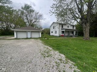 728 W 300 N, Anderson, IN 46011