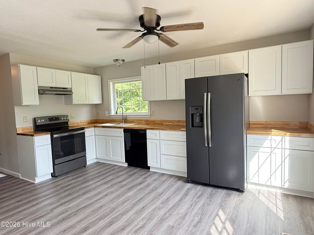 236 Poplar Neck Road, Hertford, NC 27944