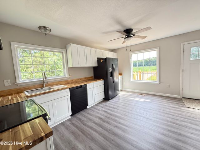 236 Poplar Neck Road, Hertford, NC 27944