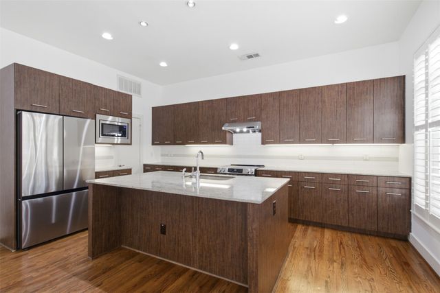 2335 Stutz Drive 52, Dallas, TX 75235
