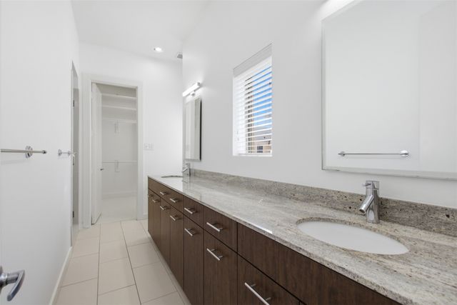 2335 Stutz Drive 52, Dallas, TX 75235