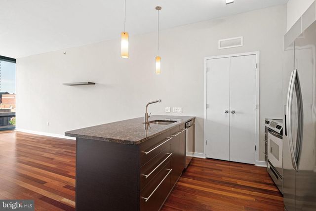 2101 MARKET ST #305, Philadelphia, PA 19103