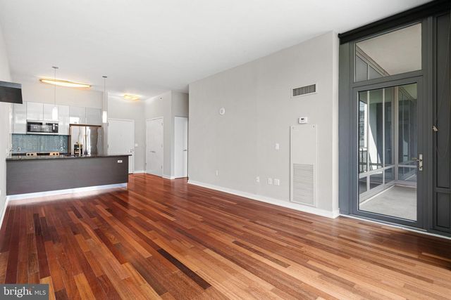 2101 MARKET ST #305, Philadelphia, PA 19103