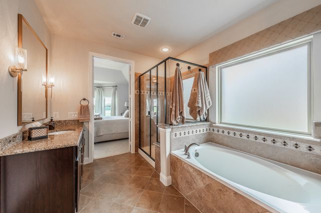 1233 Clearwater Drive, Frisco, TX 75036