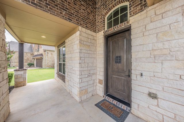 1233 Clearwater Drive, Frisco, TX 75036