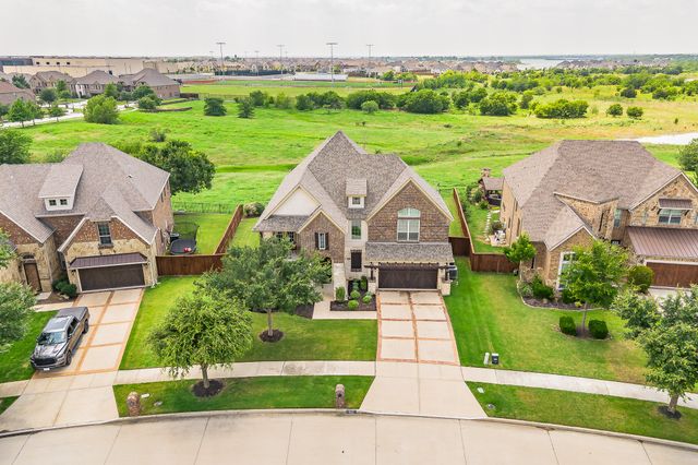1233 Clearwater Drive, Frisco, TX 75036
