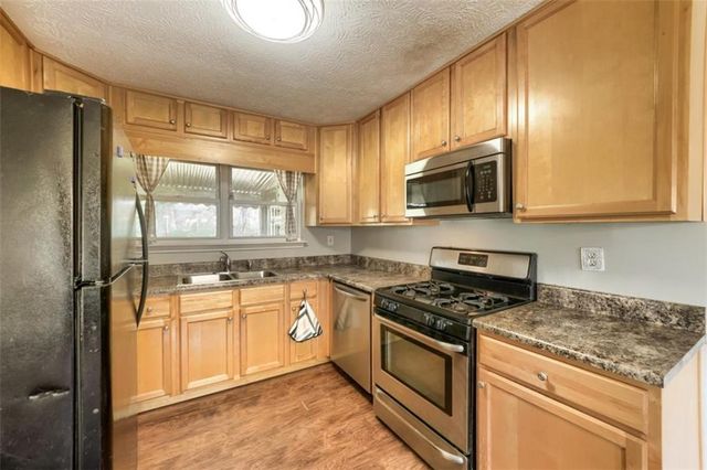 8504 Meadowbrook Drive, Douglasville, GA 30134