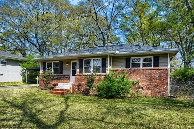 8504 Meadowbrook Drive, Douglasville, GA 30134