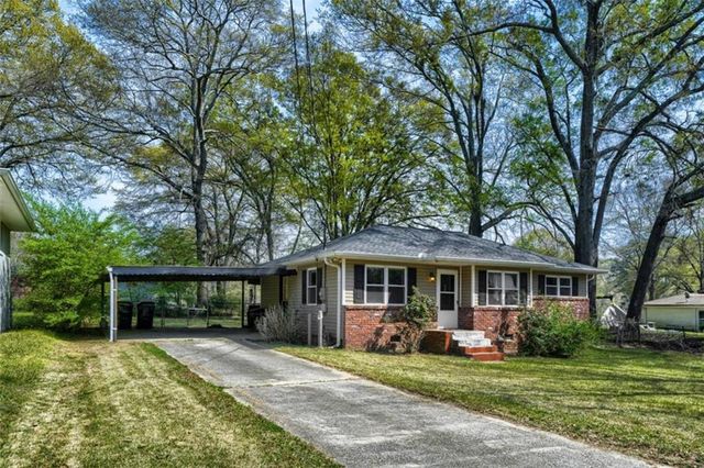 8504 Meadowbrook Drive, Douglasville, GA 30134