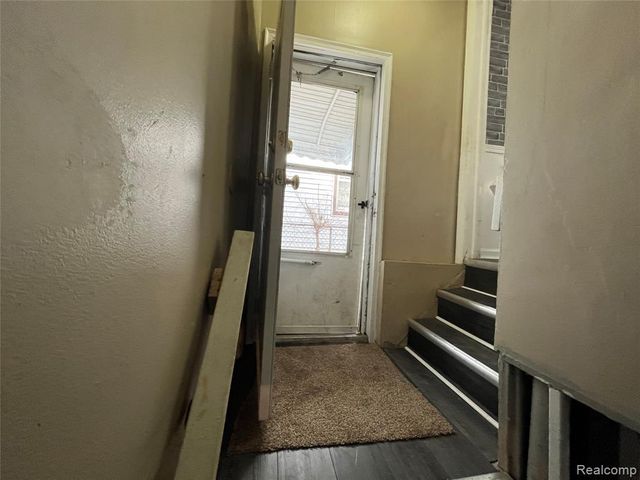 7552 Westminster Avenue, Warren, MI 48091