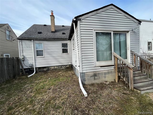 7552 Westminster Avenue, Warren, MI 48091