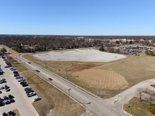 000 Northeast Corner Walnut Lawn & Maryland, Springfield, MO 65804