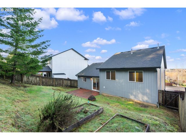 3220 Nw PACIFIC RIM Dr, Camas, WA 98607