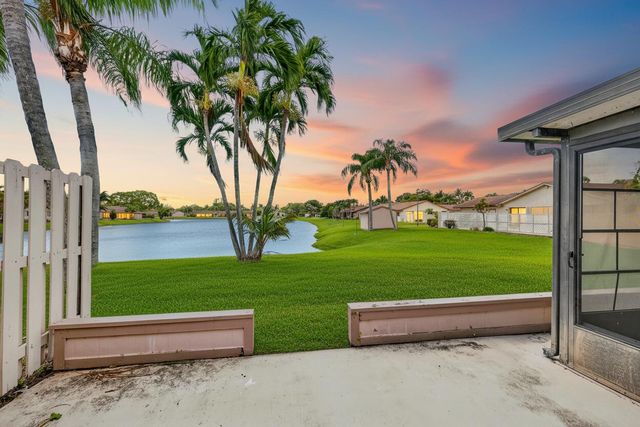 23 Walcott Drive, Boynton Beach, FL 33426