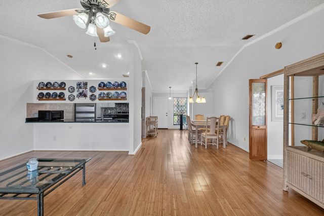 23 Walcott Drive, Boynton Beach, FL 33426